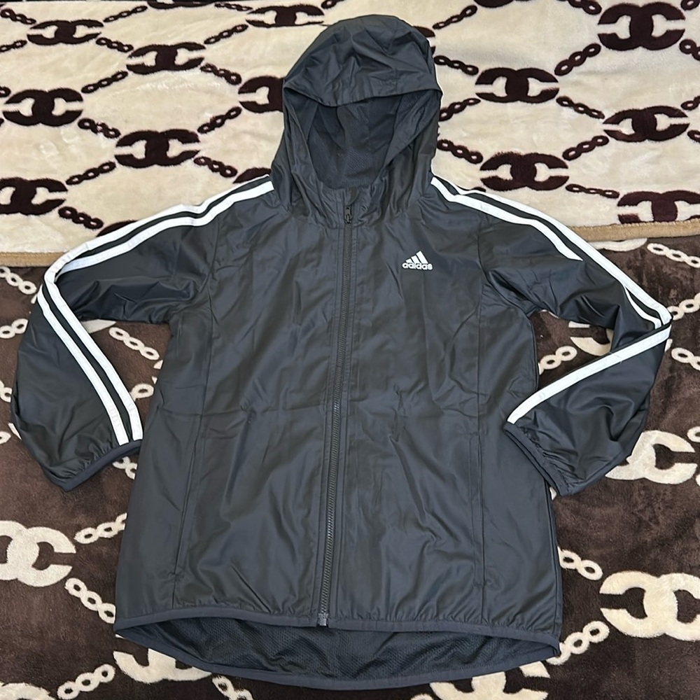 🌺🌺 NWOT ADIDAS HOODIE ZIPPER JACKET WITH TWO SIDES POCKETS SIZE M(10/12)